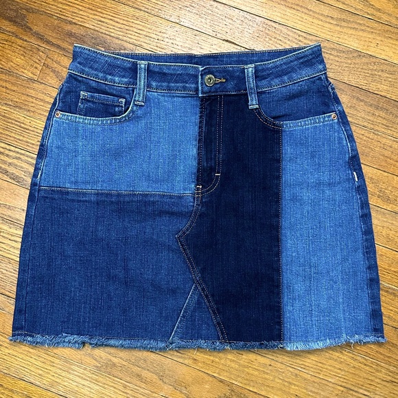 Arizona Jean Company Dresses & Skirts - Arizona Jean Co. Colorblock Patchwork Short Denim Skirt Juniors Size 9 EUC